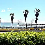 Eclat Marine 3*-park- Ac-beach 20 Meters Away * Fréjus