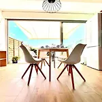 Eclat Marine 3*-park- Ac-beach 20 Meters Away