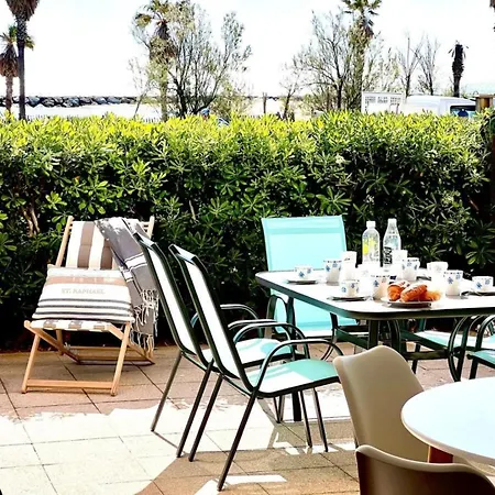 Eclat Marine 3*-park- Ac-beach 20 Meters Away 아파트 *
