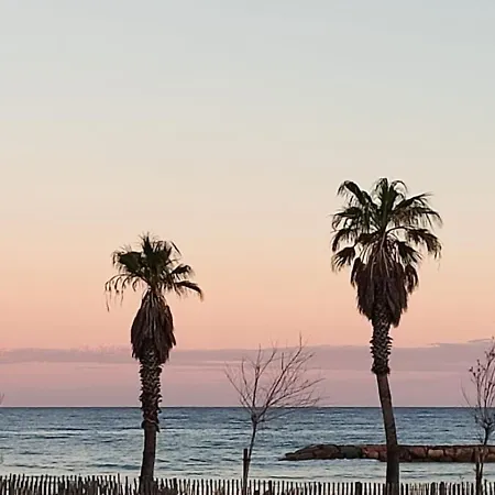 Eclat Marine 3*-park- Ac-beach 20 Meters Away * Fréjus
