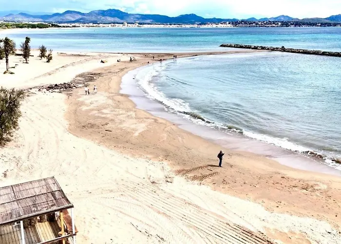 Διαμέρισμα Eclat Marine 3*-park- Ac-beach 20 Meters Away