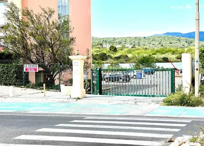 Διαμέρισμα Eclat Marine 3*-park- Ac-beach 20 Meters Away *