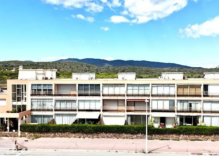 Eclat Marine 3*-park- Ac-beach 20 Meters Away